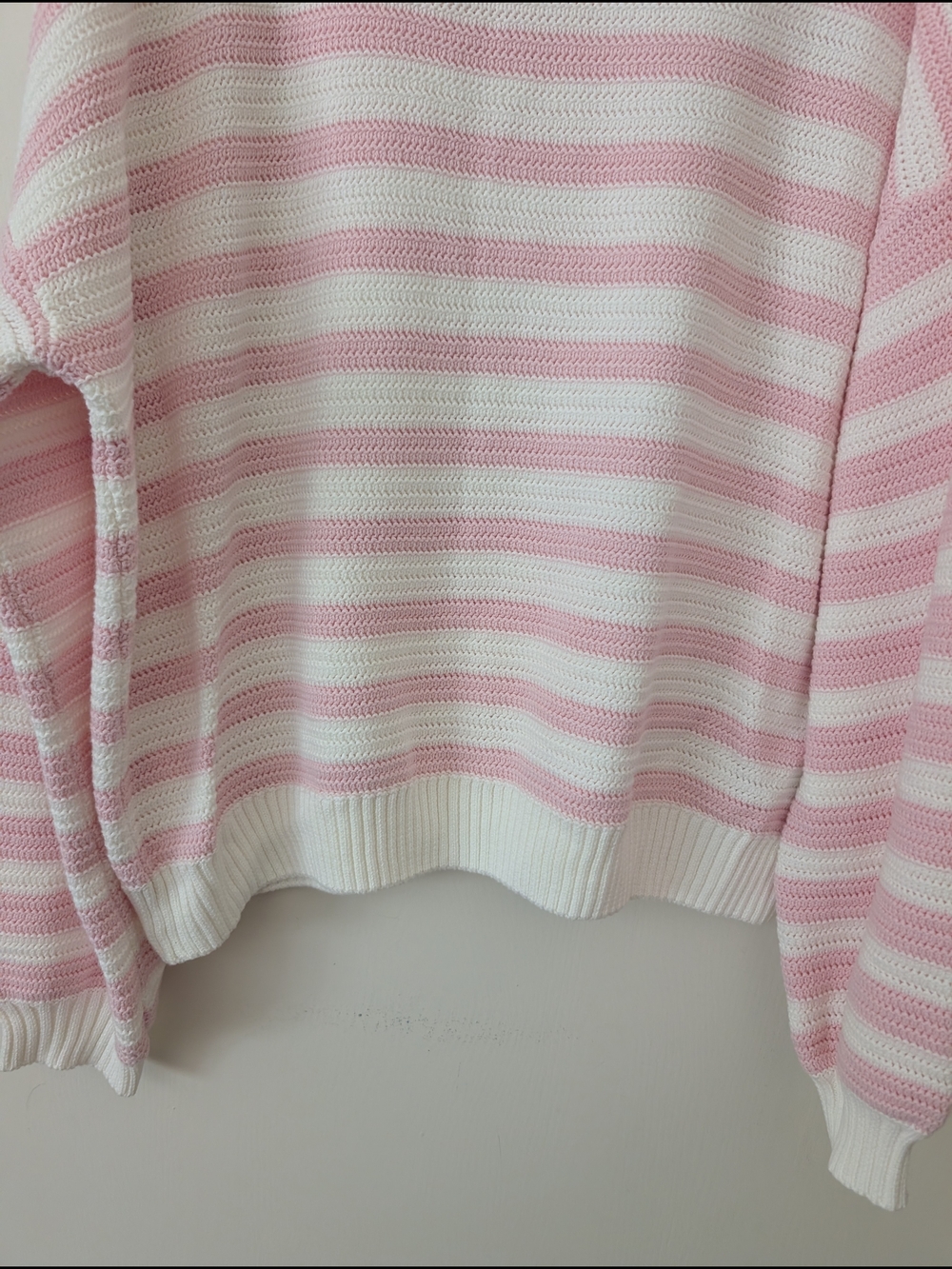 Edikted Womens M/L Aerin Oversized Sweater NWT 100% Cotton Pink White Striped - Picture 2 of 8